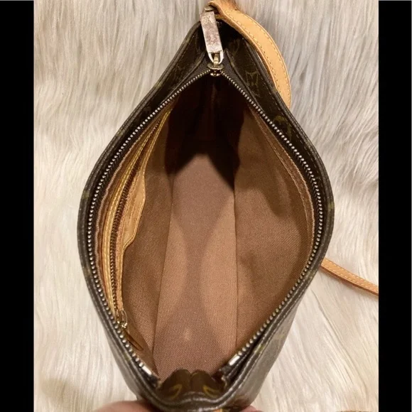 Louis Vuitton Monogram Logo Trotteur Shoulder Bag Crossbody - Picture 8 of 11